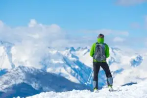 Person pursuing fitness while others look on, symbolizing lack of support